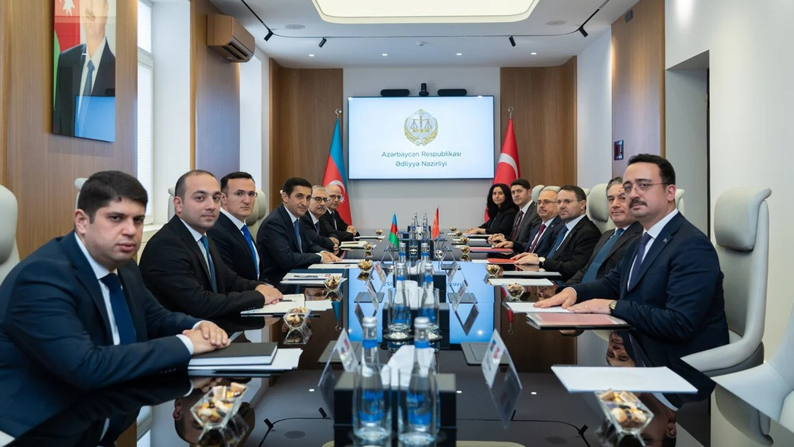 Adalet Bakanı Gürlek, Azerbaycan Başsavcısı Aliyev ile görüştü