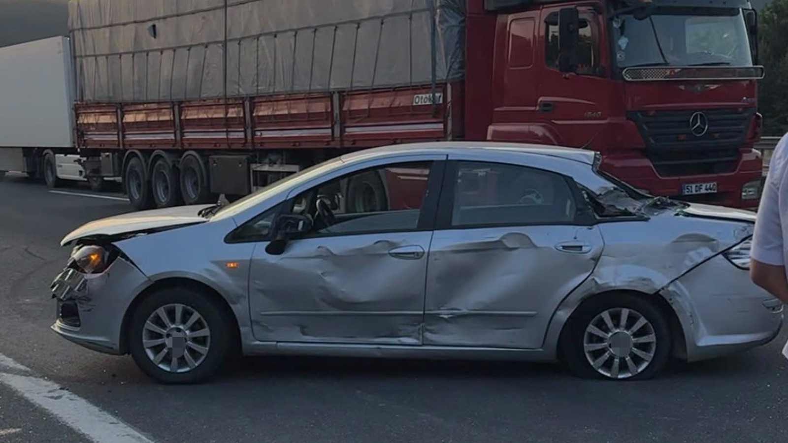 TEM Otoyolu'nda zincirleme kaza: 5 yaralı
