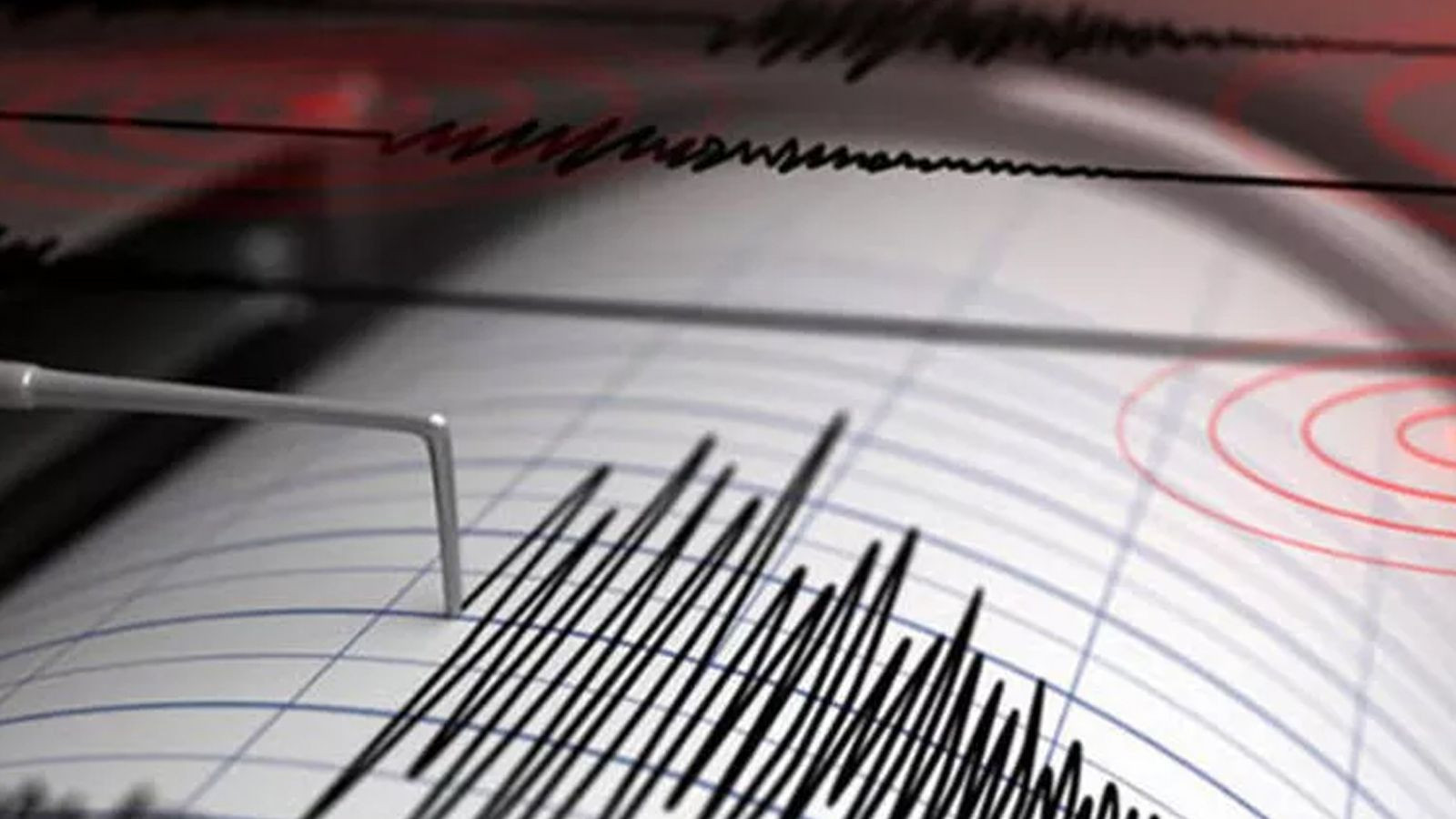 Endonezya'da 6.2 büyüklüğünde deprem