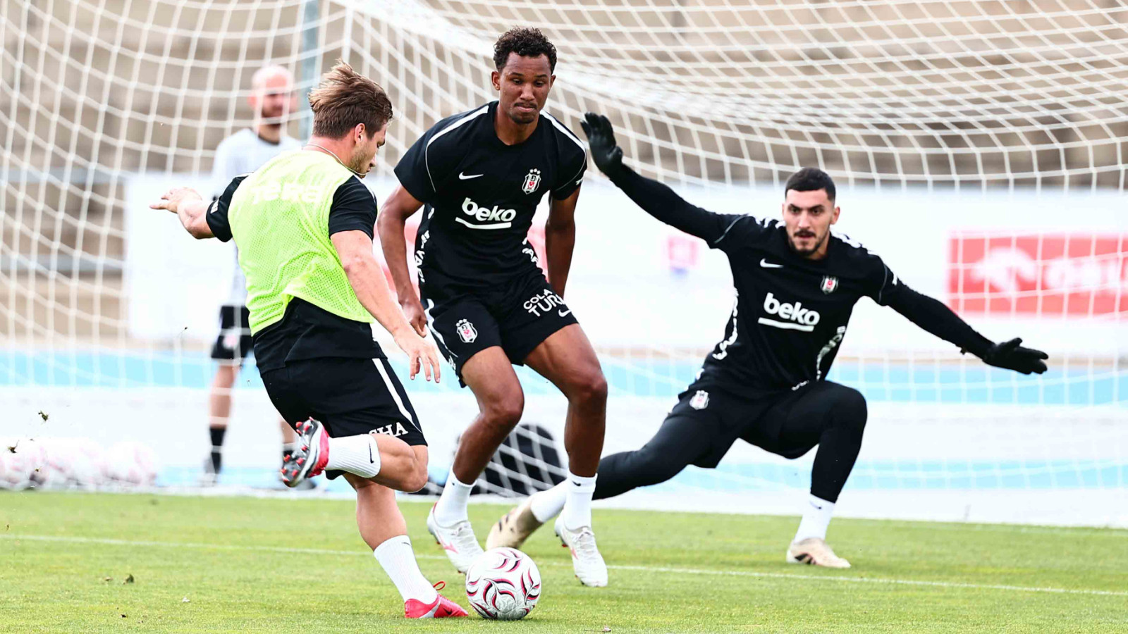 Beşiktaş'ta sezon hazırlıkları sürüyor
