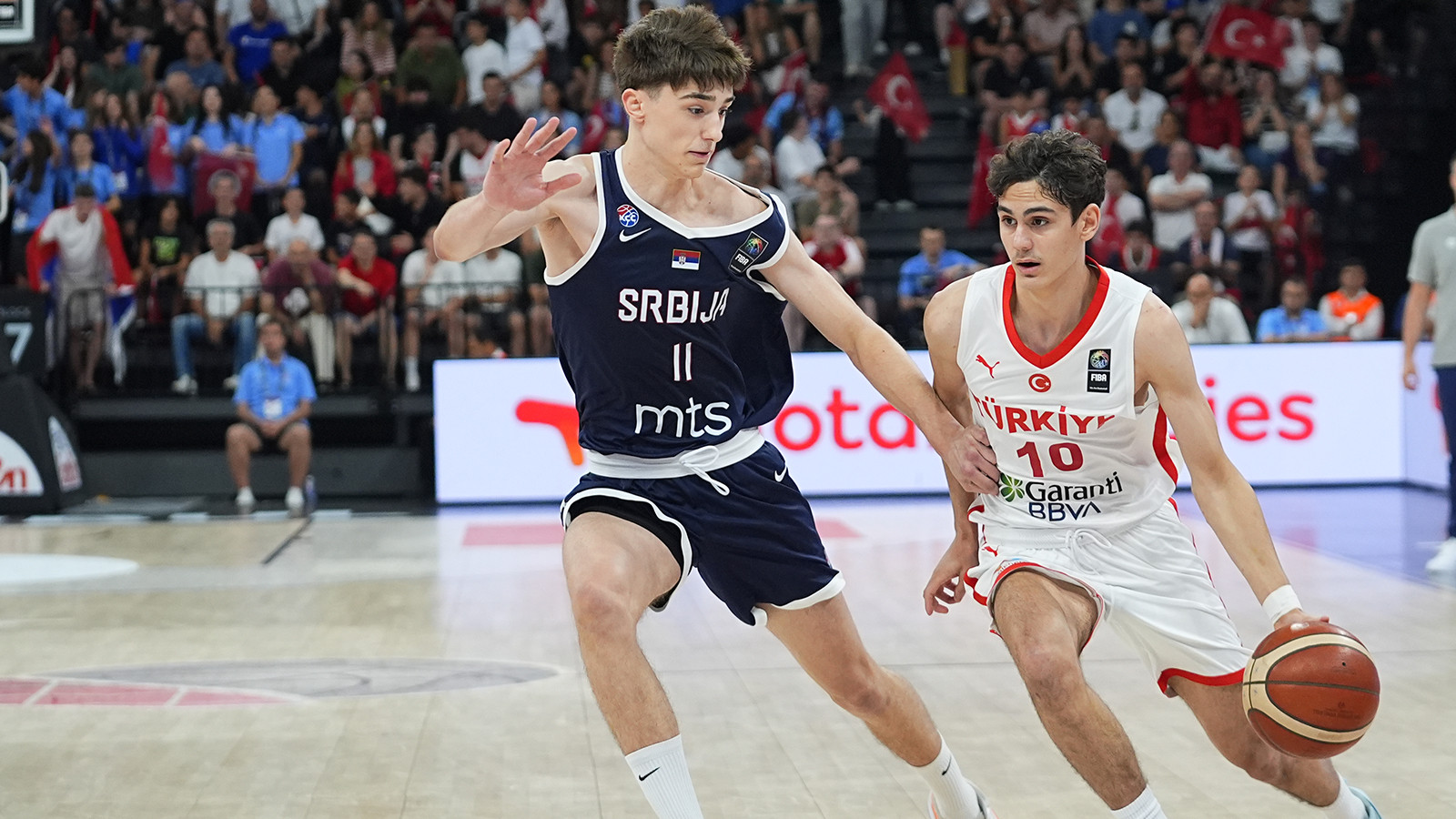 Türkiye U17 Basketbol Milli Takımı yarı finalde Sırbistan'a elendi