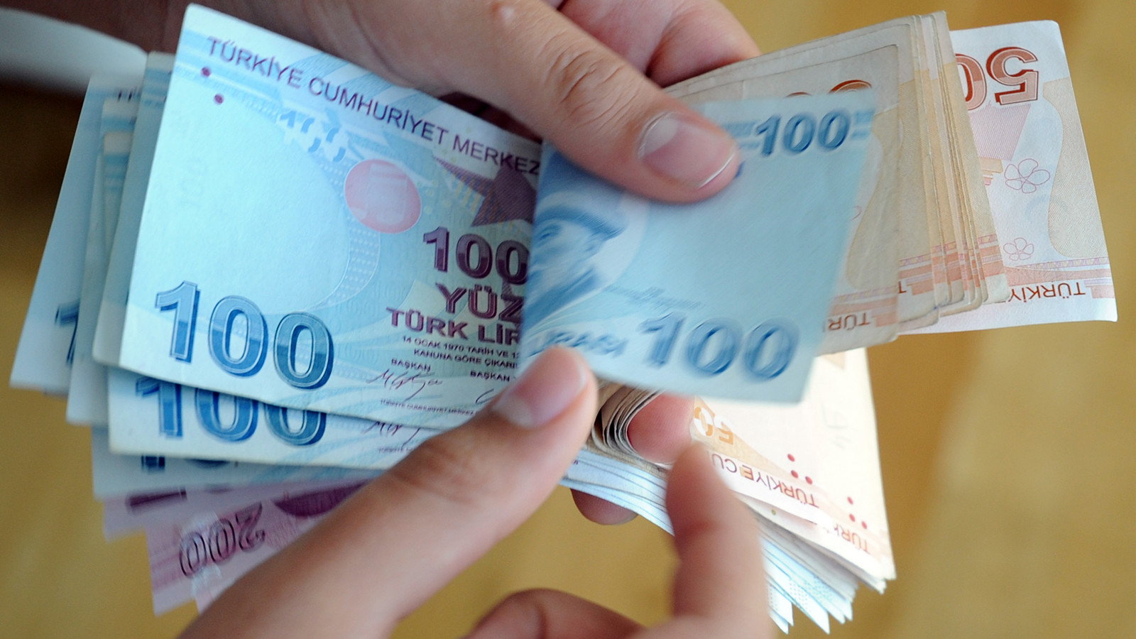 Temmuz Ayı Yaşlı ve Engelli Aylıkları Hesaplara Yatırıldı