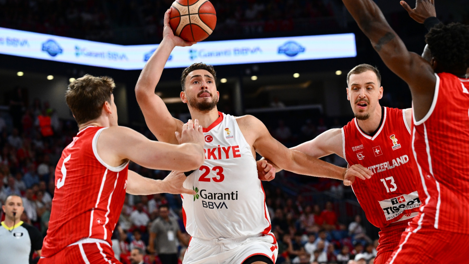 A Milli Erkek Basketbol Takımı, C Grubu'nu 6'da 6 ile tamamladı