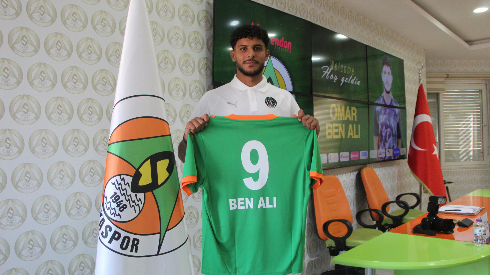 Alanyaspor, Tunus'tan 9 numara transferi tamamladı