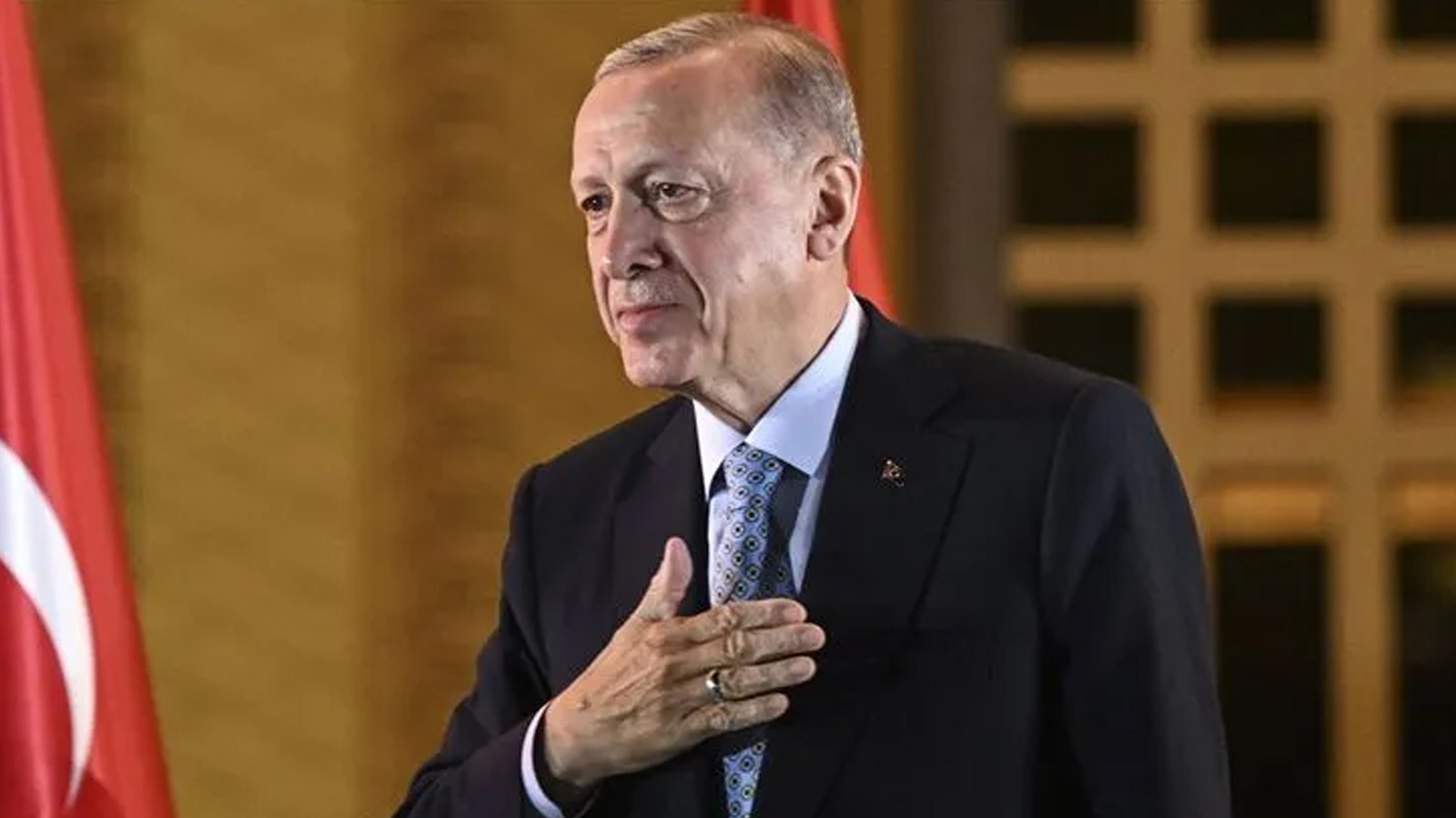 Cumhurbaşkanı Erdoğan, Başpehlivan Erkan Taş'ı Tebrik Etti