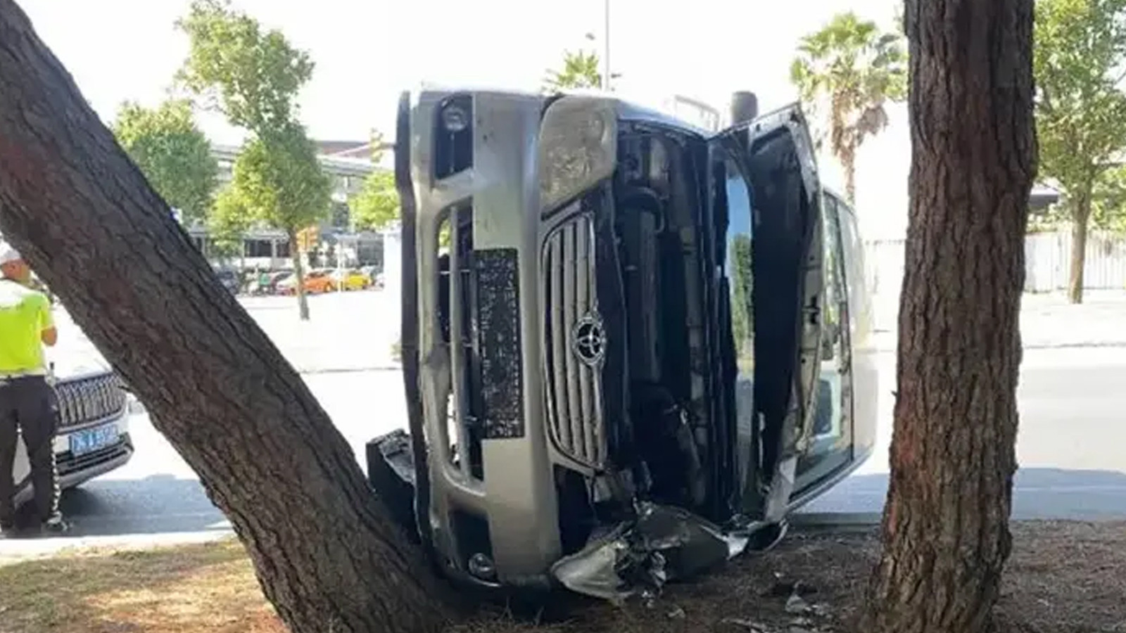 Bakırköy'de Kontrol Kaybı Sonucu Kaza