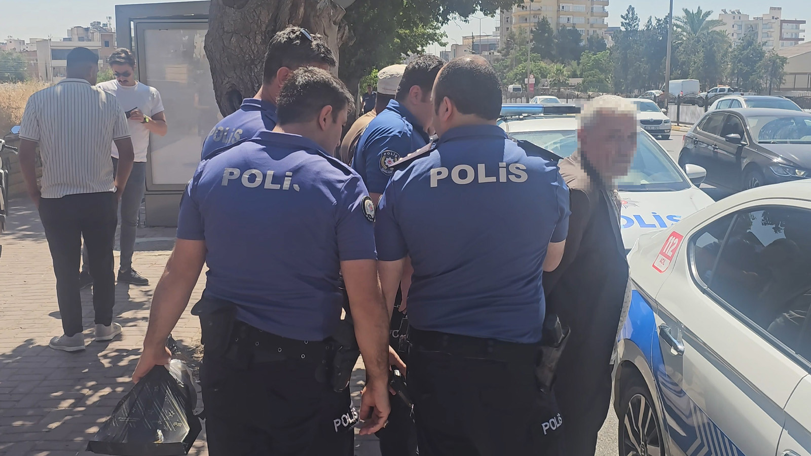Şanlıurfa'da eşini vurdu, polise teslim oldu