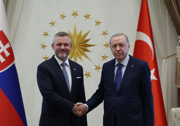 Cumhurbaşkanı Erdoğan'dan diplomasi trafiği - Resim : 2