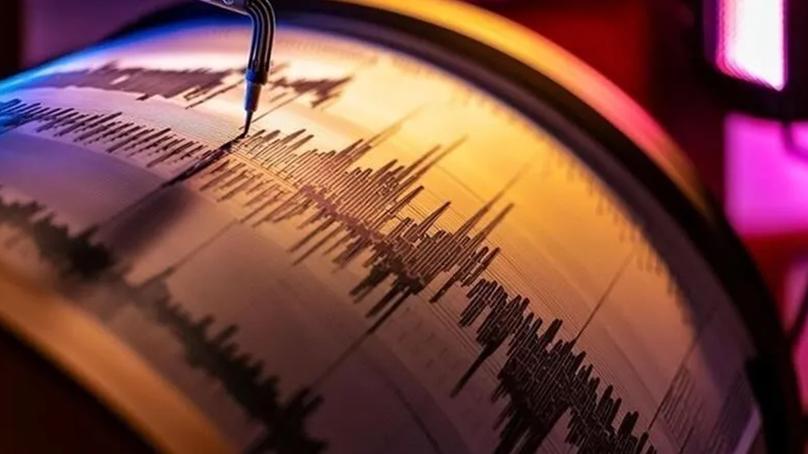 Akdeniz Açıklarında 3.7 Şiddetinde Deprem