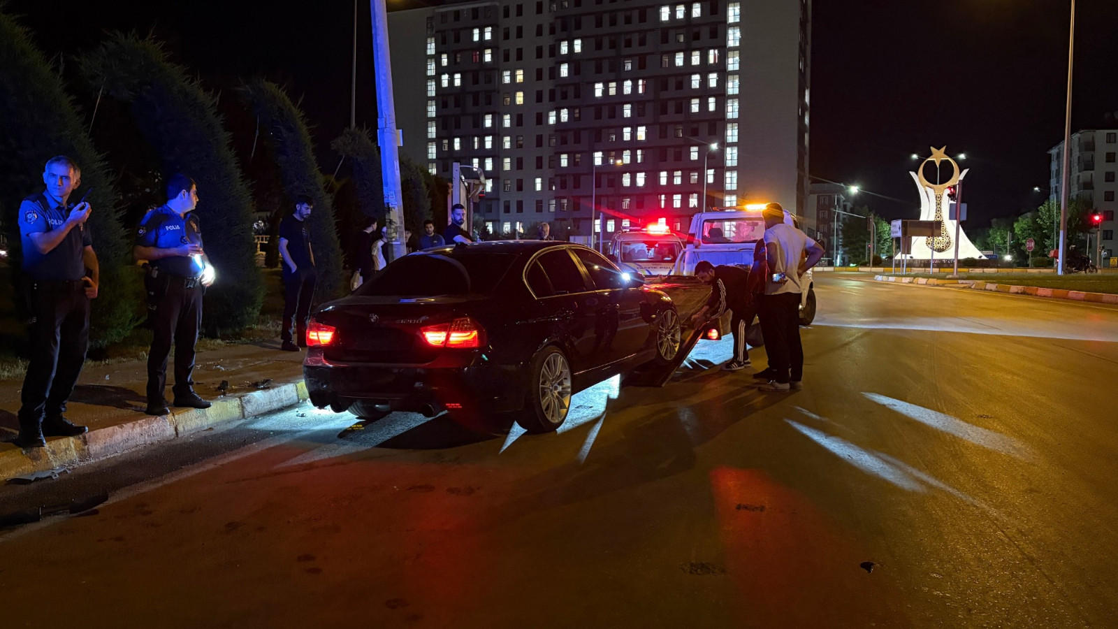Pendik'te zincirleme kaza: 2 yaralı