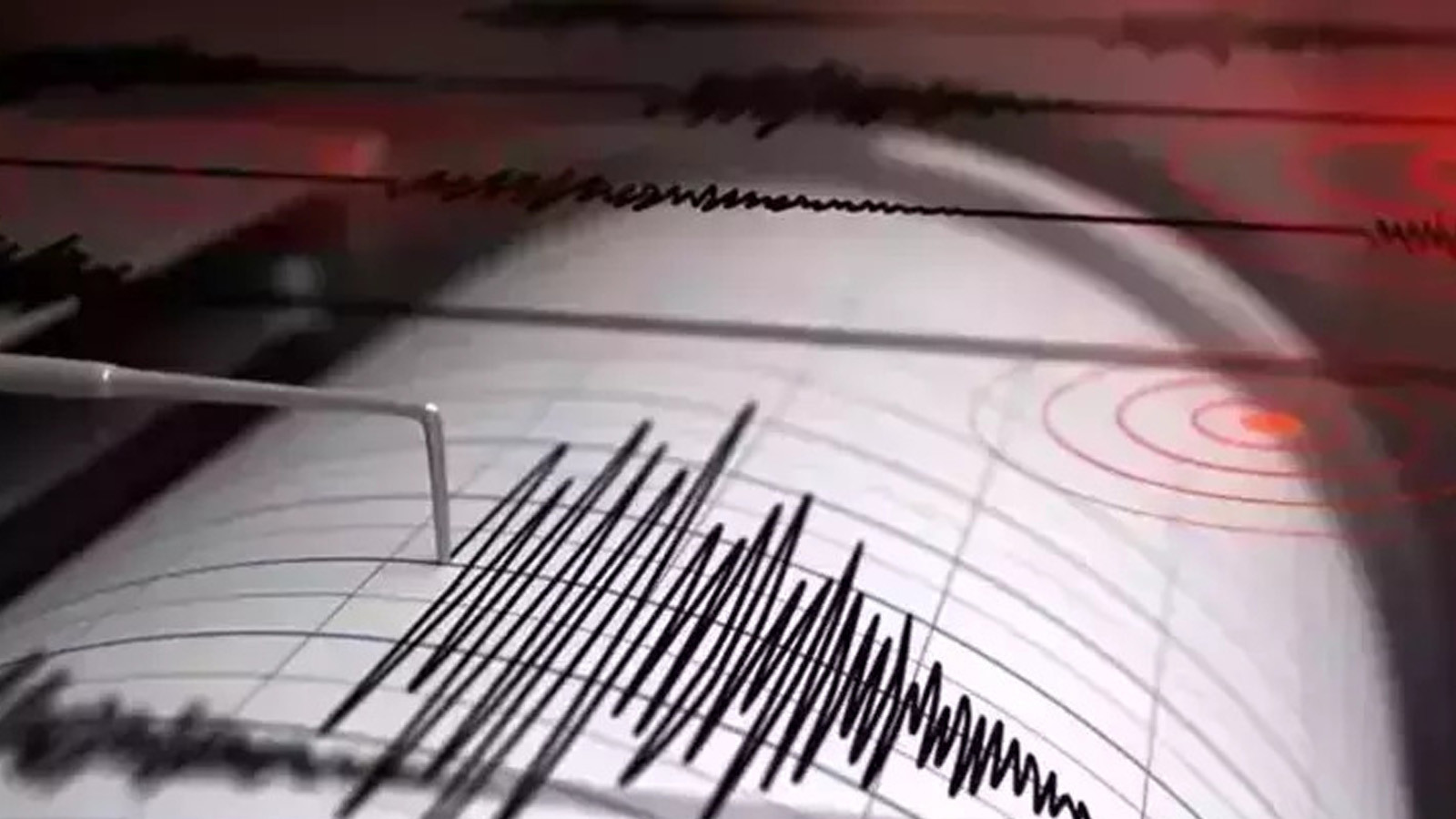 Endonezya Sulawesi'de 5.1 Şiddetinde Deprem