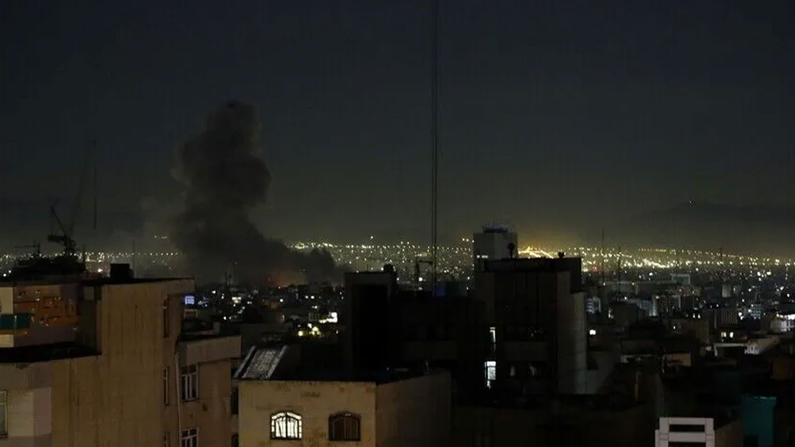 ABD Ordusu İran'da İki Köprüyü Bombaladı