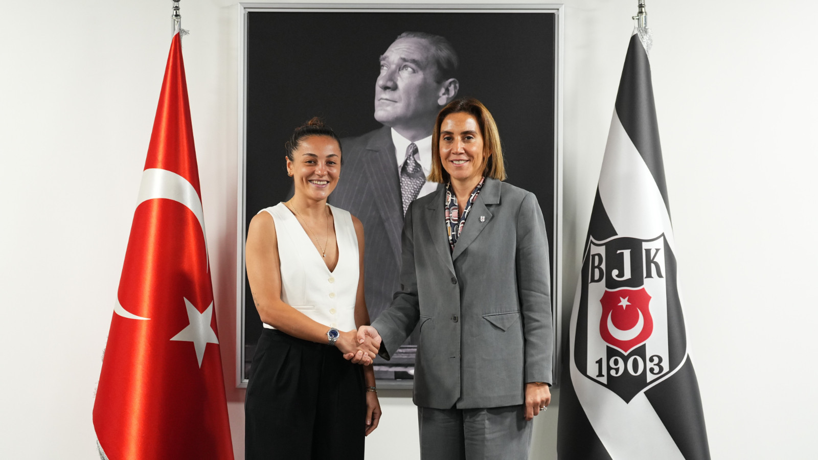 Beşiktaş Kadın Futbol Takımı'nın Yeni Teknik Direktörü Didem Karagenç Oldu