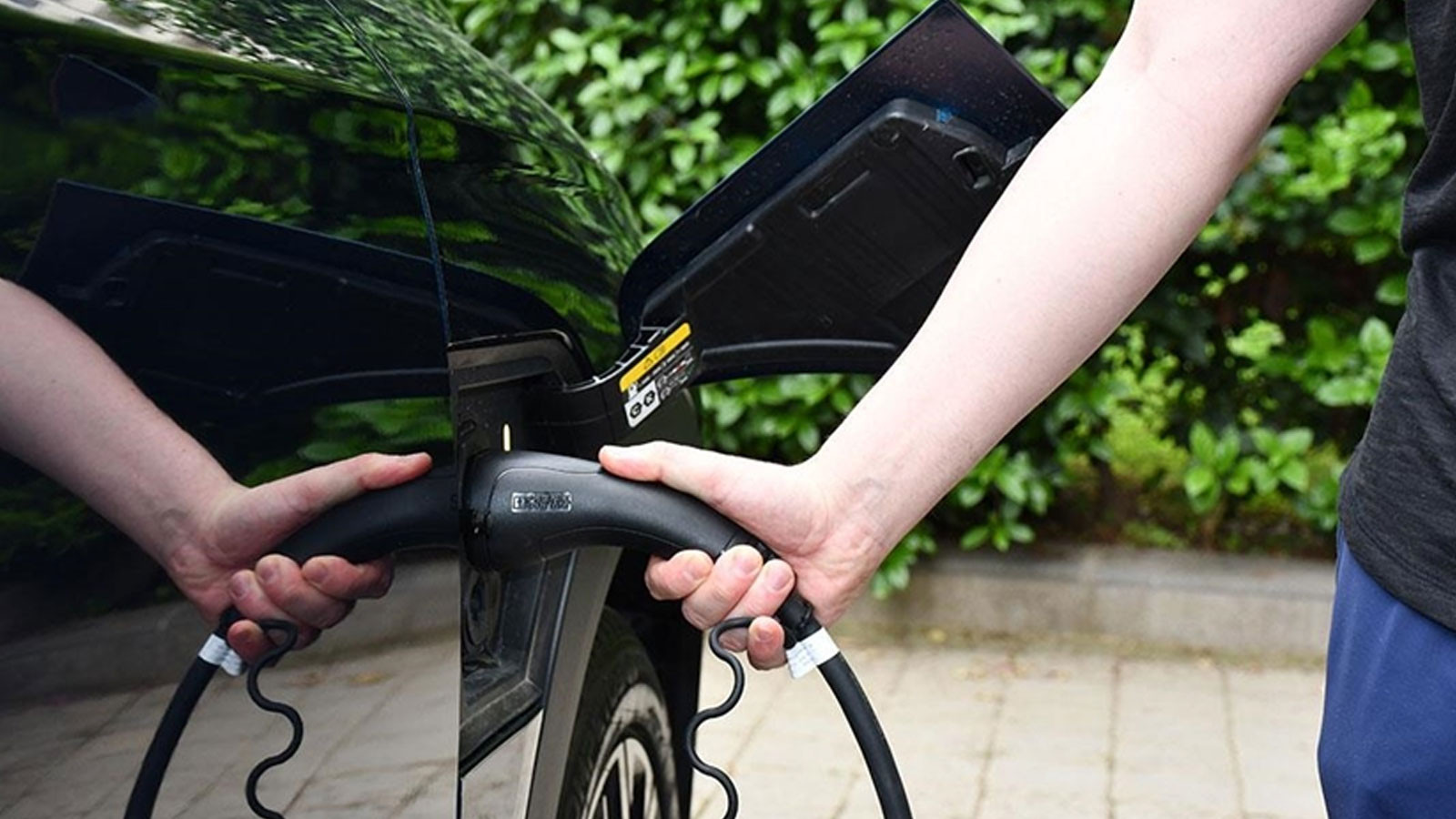 Otomobilde dizel ve LPG'nin payı azaldı, elektriklinin payı arttı