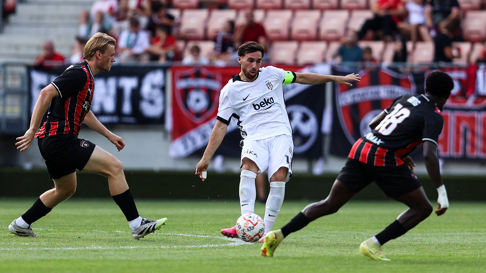 Orkun Kökçü: "En önemli şey yarınki maça hazır olmak, maçı kazanmak"