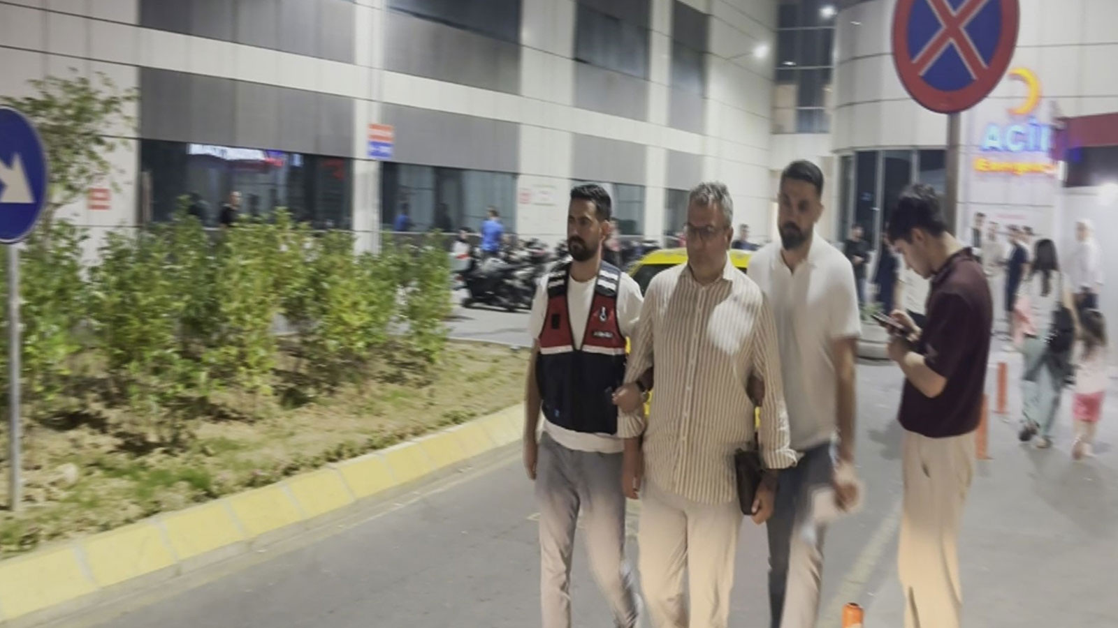 Cem Küçük tutuklandı