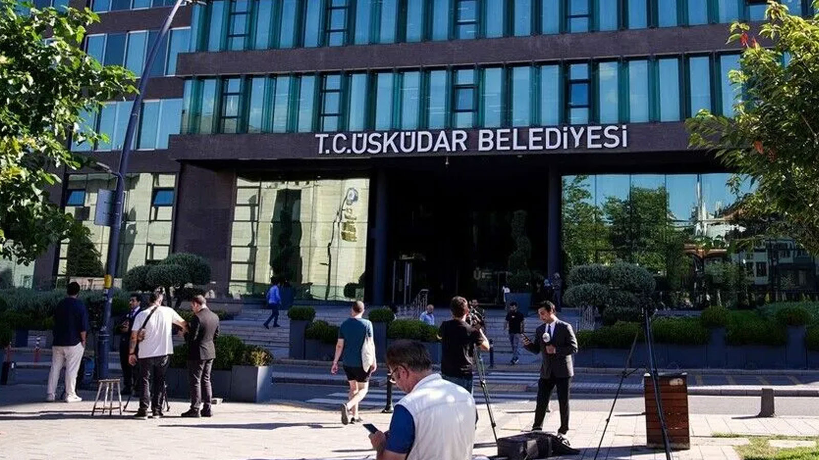 Üsküdar Belediyesi'nde Rüşvet Soruşturması: Başkan ve 3 Kişi Tutuklandı