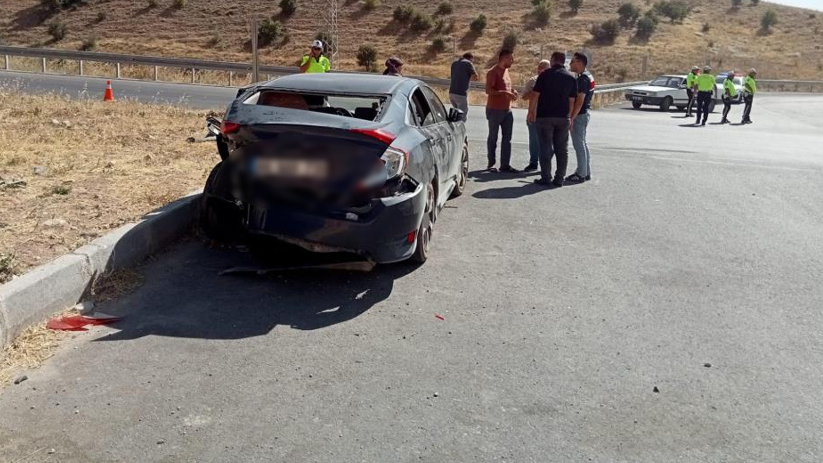 Malatya'da iki otomobil çarpıştı: Çok sayıda yaralı var