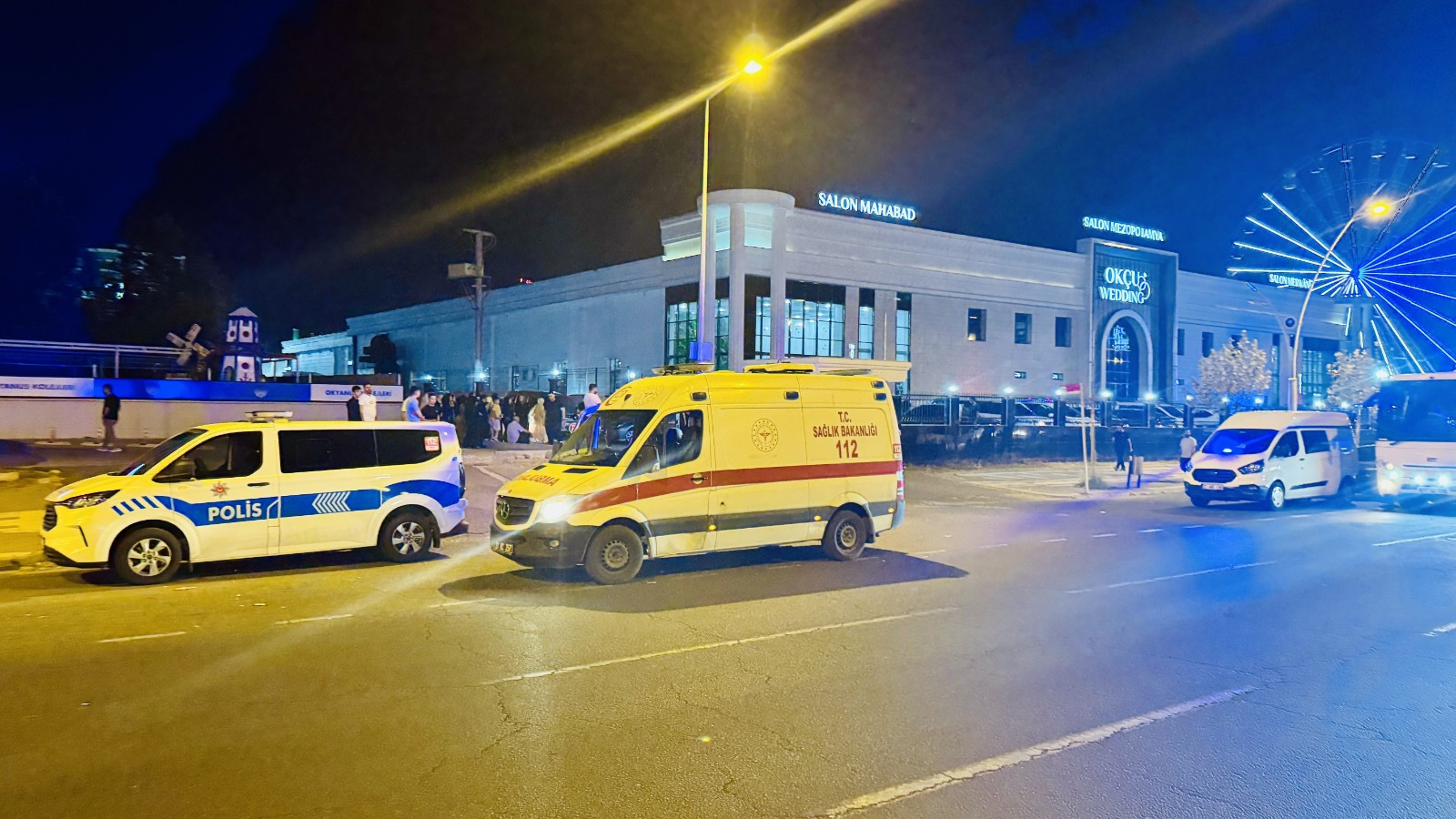 Diyarbakır'da Düğün Salonu Kavgası: 5 Kişi Yaralandı