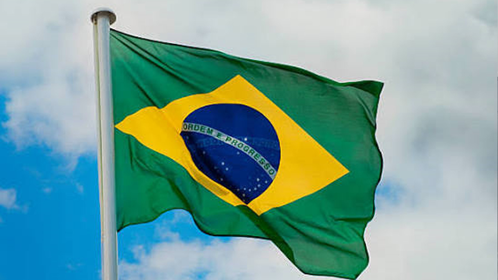 Rio de Janeiro'da Helikopter Kazası: 4 Kişi Hayatını Kaybetti
