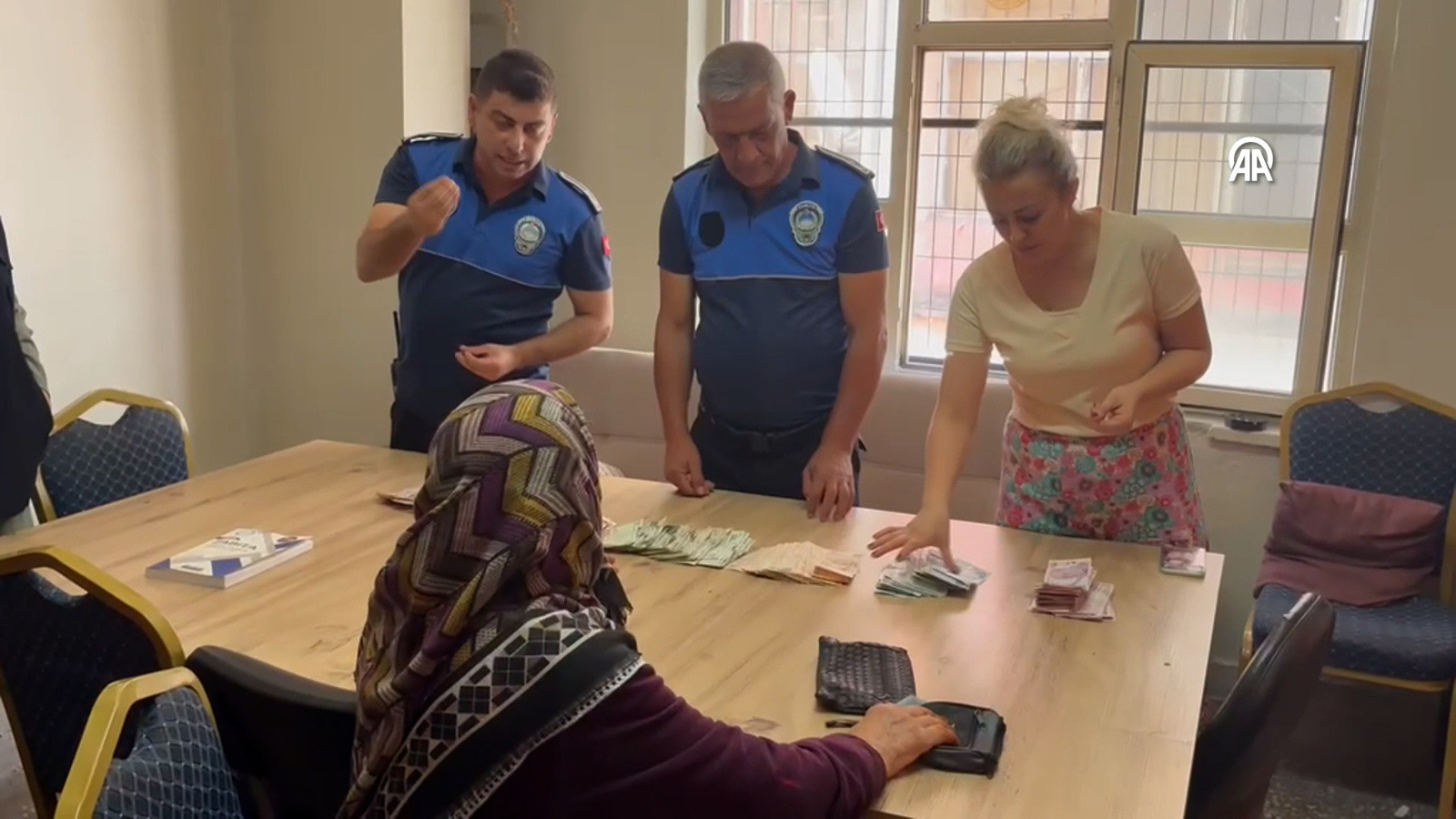 Kırıkkale'de dilenci kadının üzerinden 25 bin 190 lira çıktı