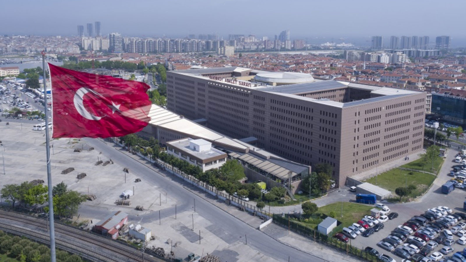 CHP'li Meclis Üyesi Tehdit Suçlamasıyla Tutuklandı