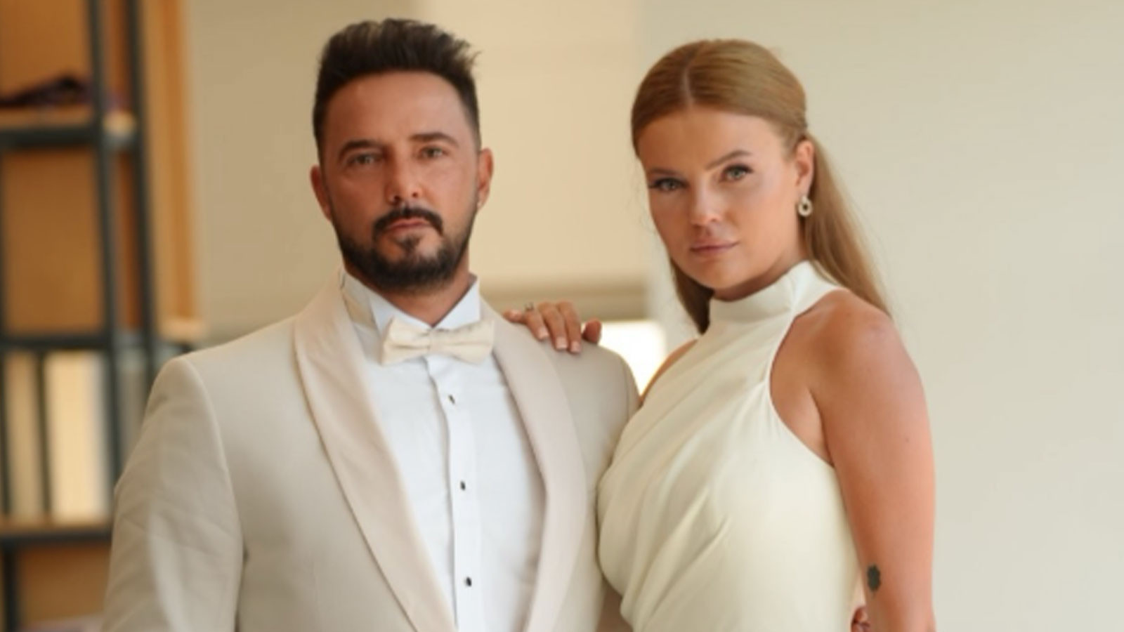 Gökhan Özen ve Naz Canbaz Çiftinden Mutlu Haber