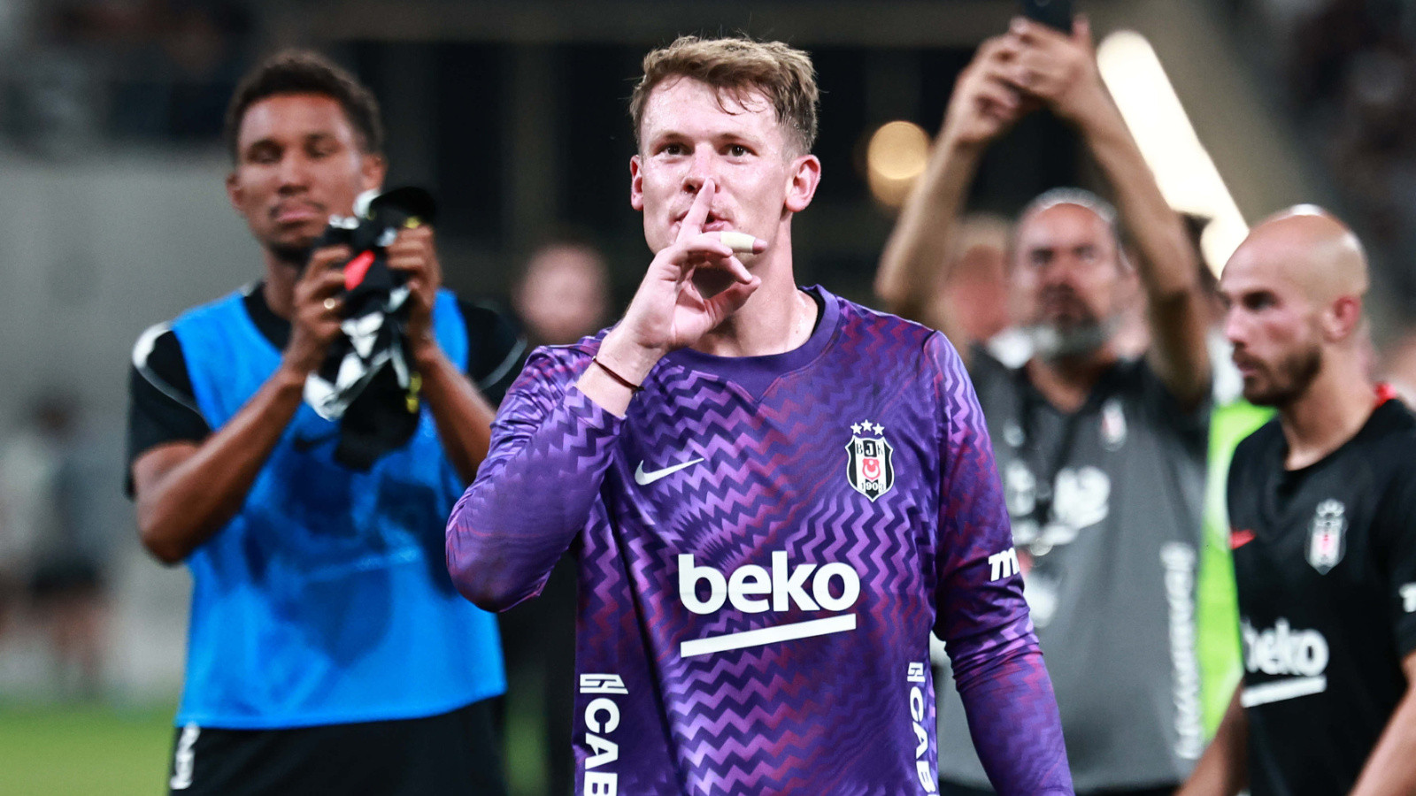 Alexander Nübel Makes 17 Saves in Five Matches for Beşiktaş