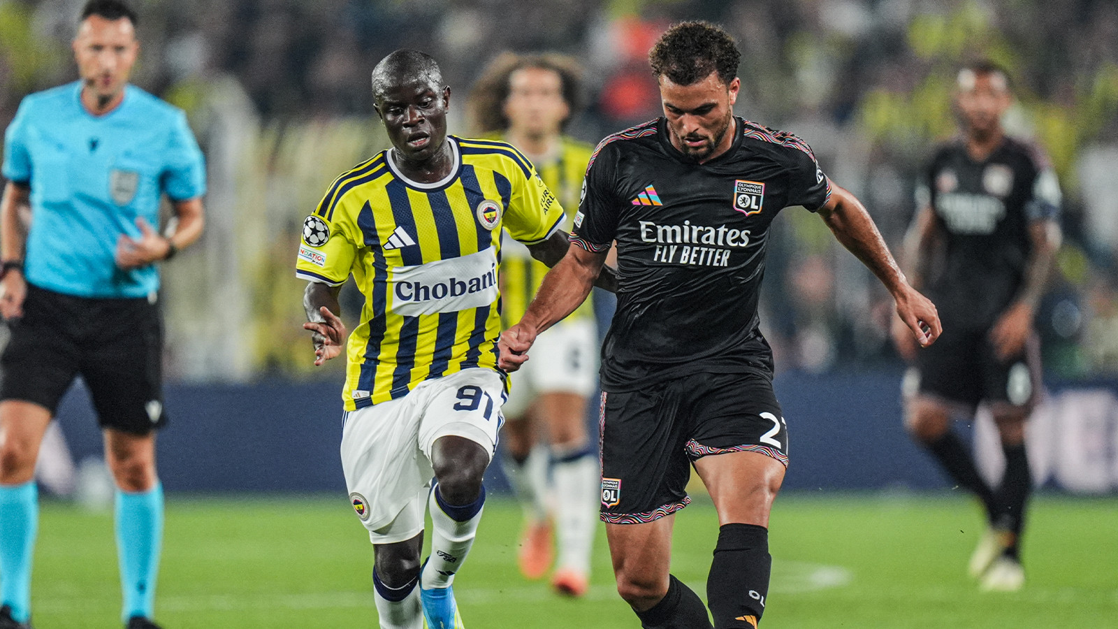 Fenerbahçe ve Lyon Karşılaşmasında Eşitlik: Fransız Basını Memnun