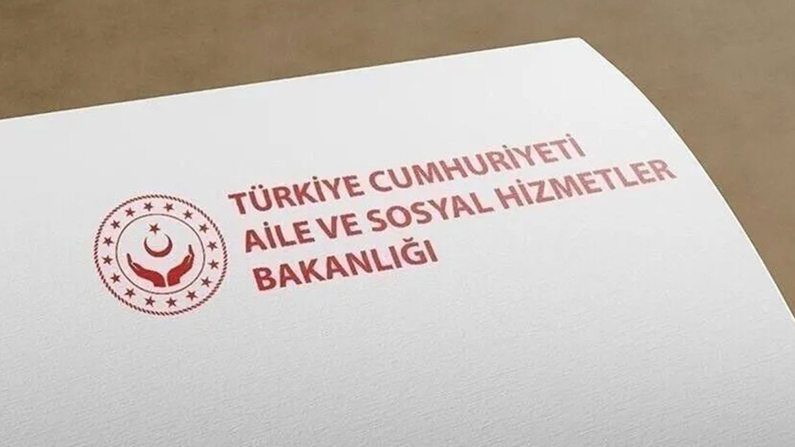 Bakanlık duyurdu: İstanbul’da “muhtaç anne ile oğlunu” kurum bakımına aldı