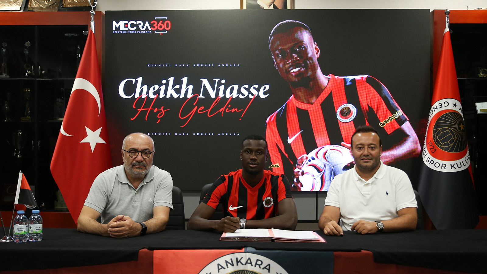 Gençlerbirliği, Cheikh Niasse'yi Transfer Etti