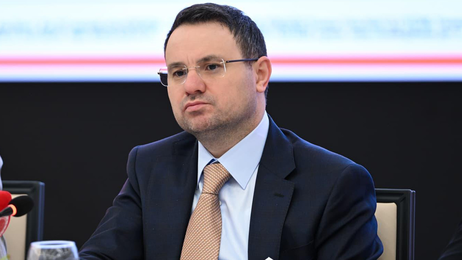 Bakan Gürlek'ten İzmir'deki Taraftar Gruplarına Yönelik Operasyon Açıklaması