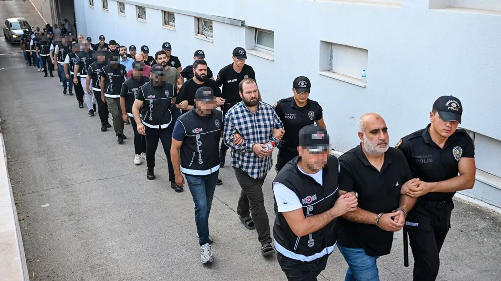 Alparslan Kuytul Suç Örgütü soruşturması: 44 şüpheliye tutuklama talebi