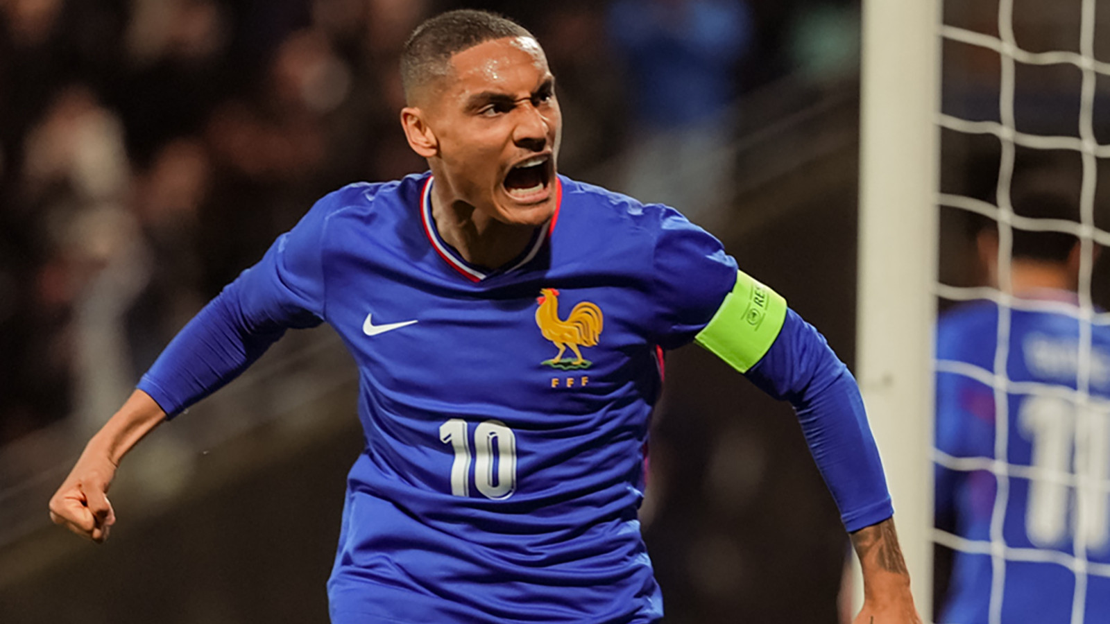 Galatasaray, Fransız milli futbolcu Enzo Millot'un peşinde