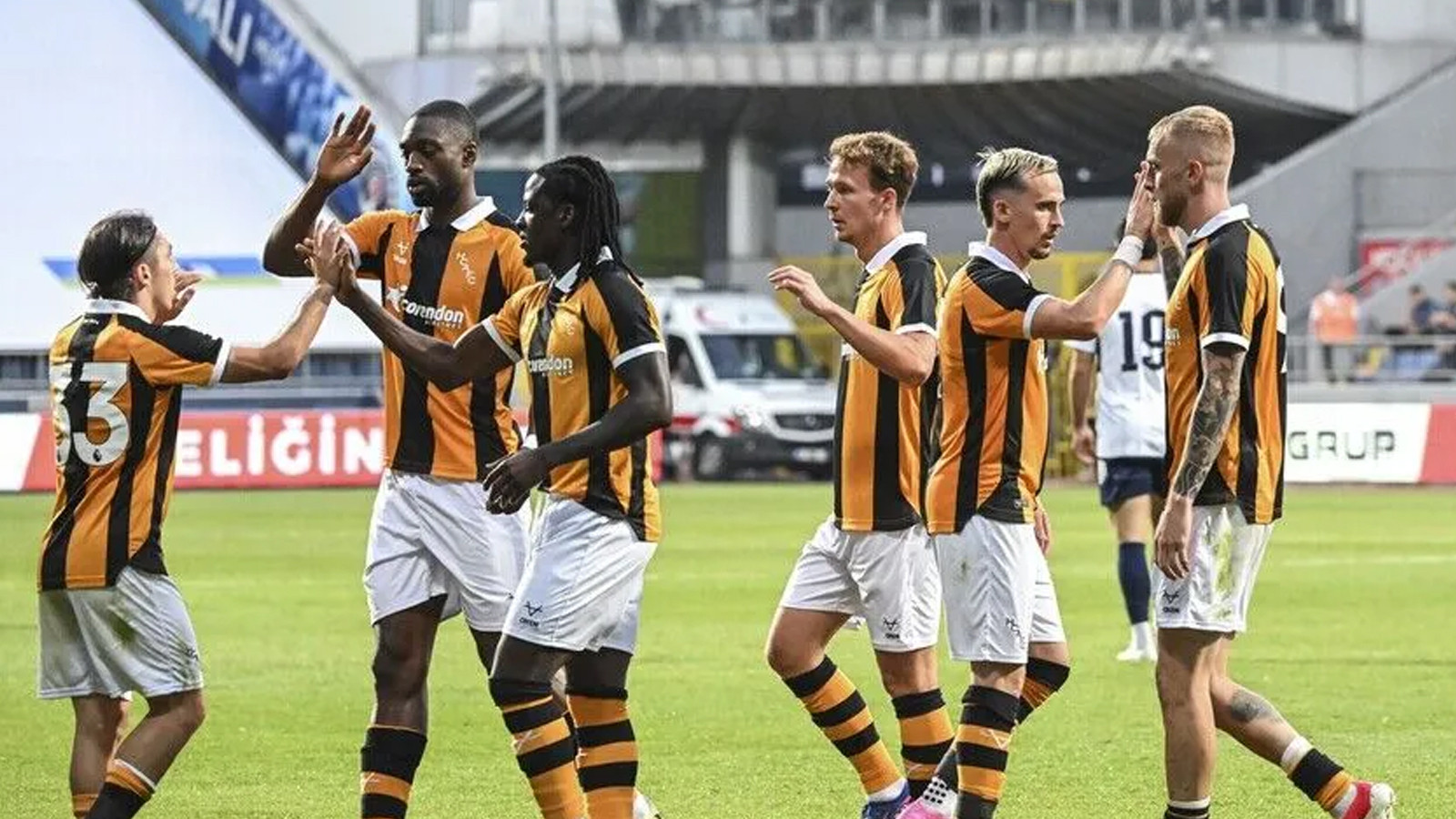 Hull City Manchester United hangi kanalda?