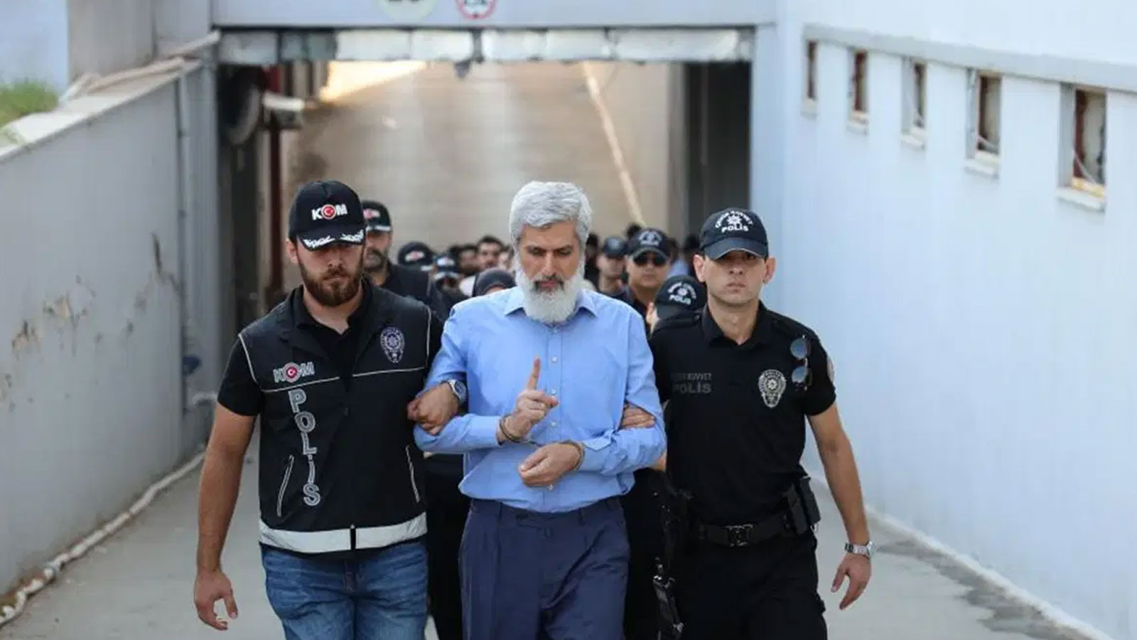 Kuytul operasyonu sonrası paylaşım yapan öğretmene soruşturma
