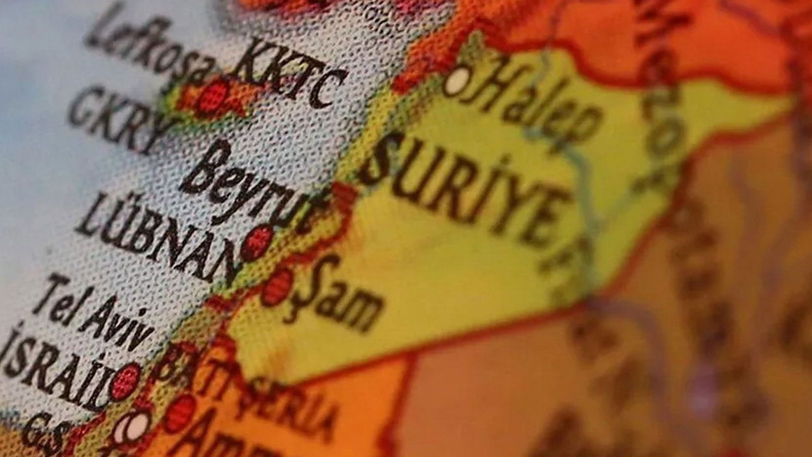 Şam kırsalında bombalı saldırı! Çok sayıda güvenlik personeli yaralandı