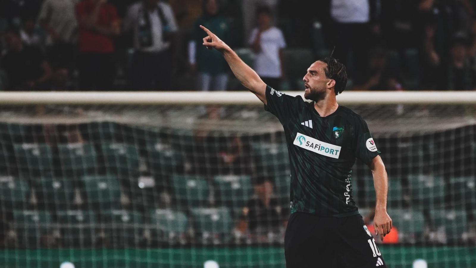 Berkan Kutlu'dan harika gol! Kocaelispor Amedspor'u 2 golle geçti