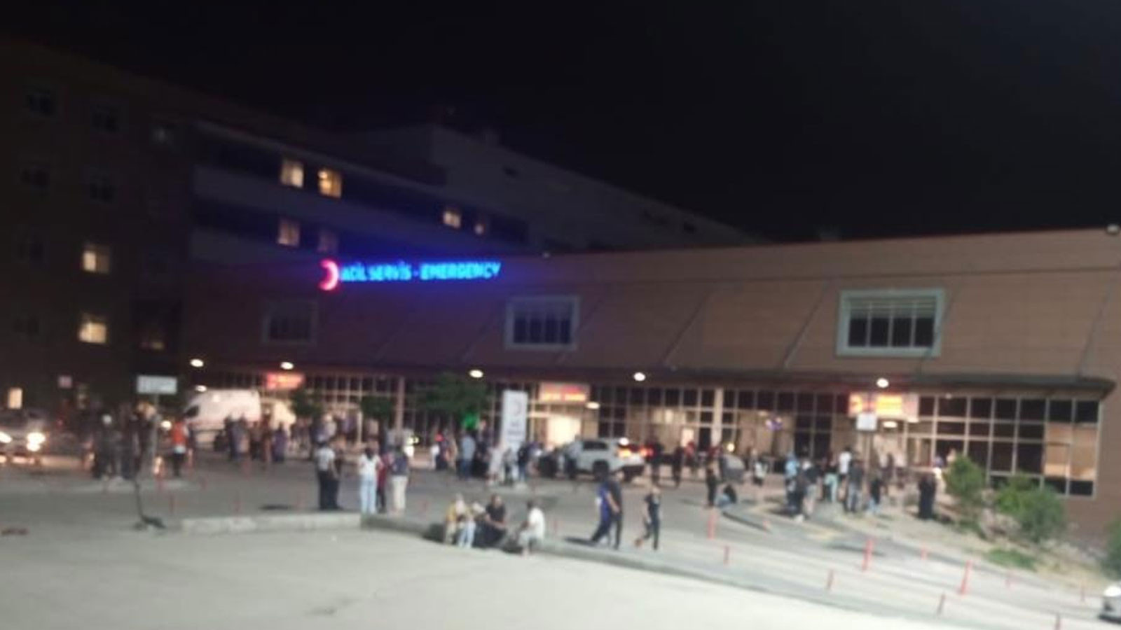 Sincan'da 2 kişi kimyasaldan zehirlendi: Acil servis geçici olarak kapatıldı