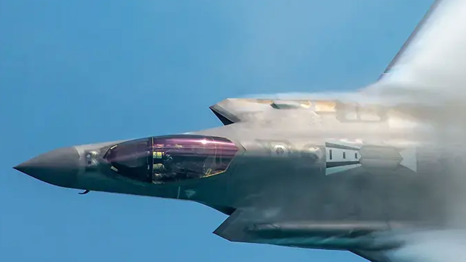 Atina’da F-35 paniği! Türkiye için “bütün seçenekler masada” mesajı