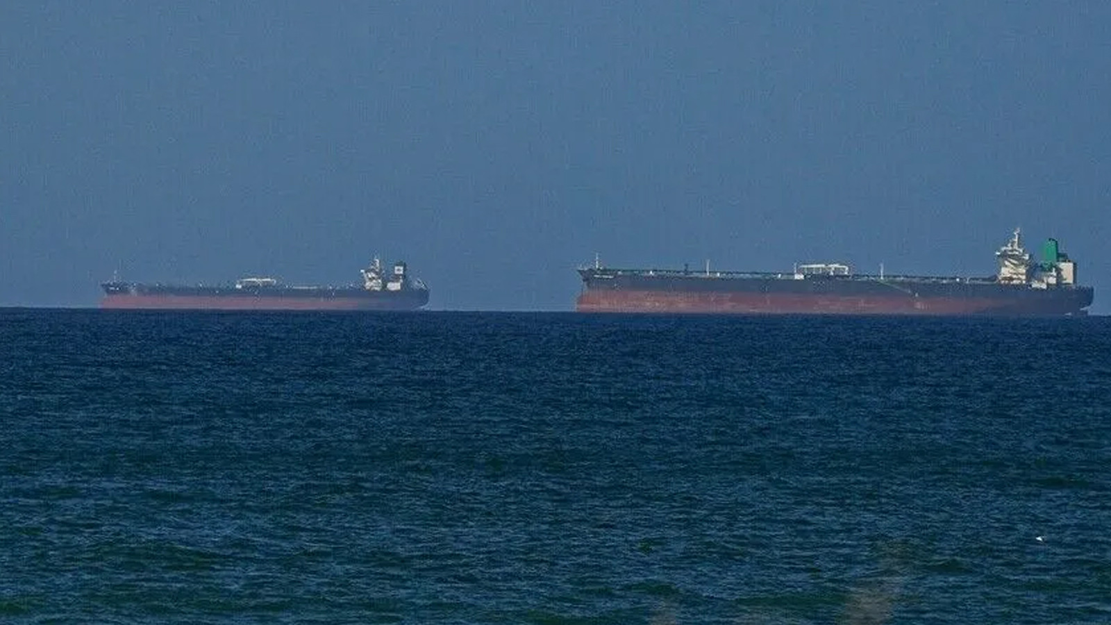 Hürmüz Boğazı’nda tarihi düşüş: Bir günde sadece 2 tanker geçti