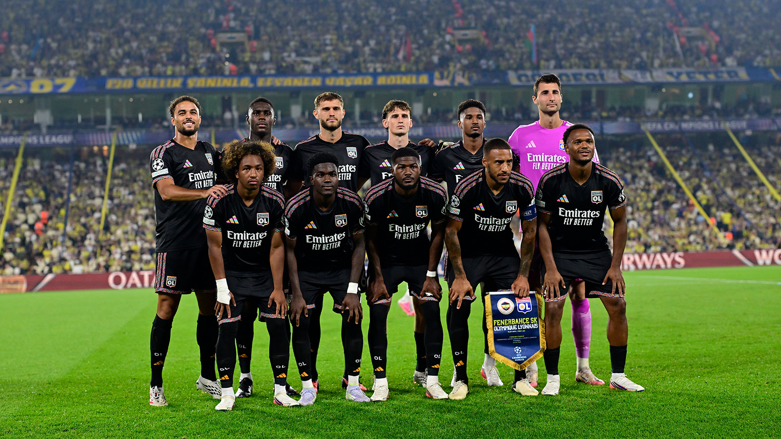 Lyon, Fenerbahçe'ye elenirse yıldızlarını satmak zorunda kalacak