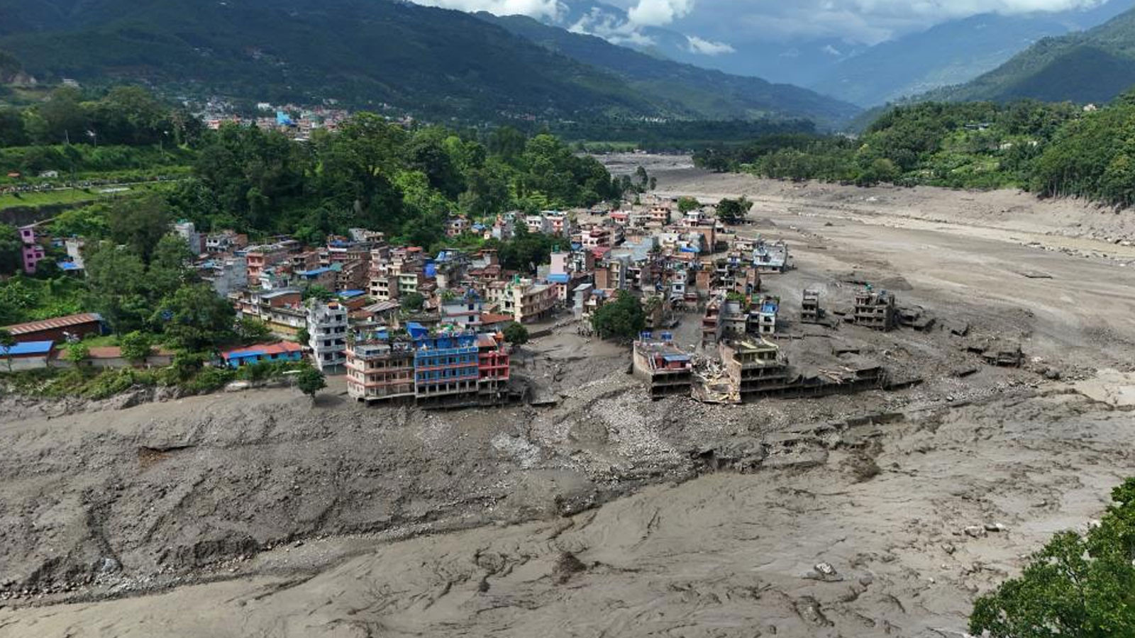 Nepal’de sel felaketi: Hayatını kaybedenlerin sayısı 157’ye yükseldi