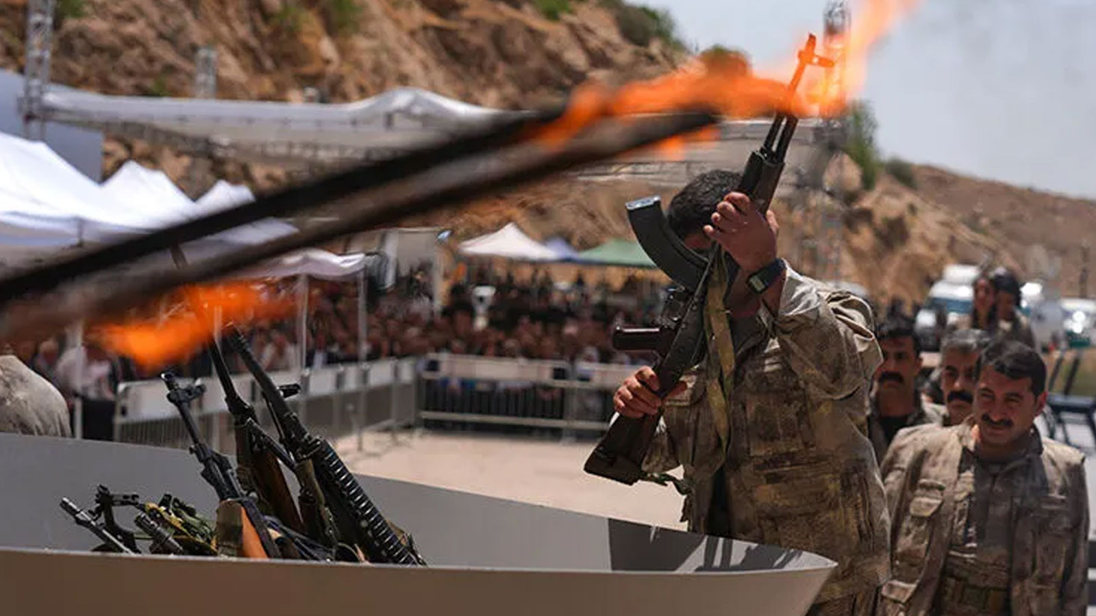 Terörsüz Türkiye’de yeni dönem! PKK’dan SDG/YPG’ye fesih zinciri: Şimdi ne olacak?