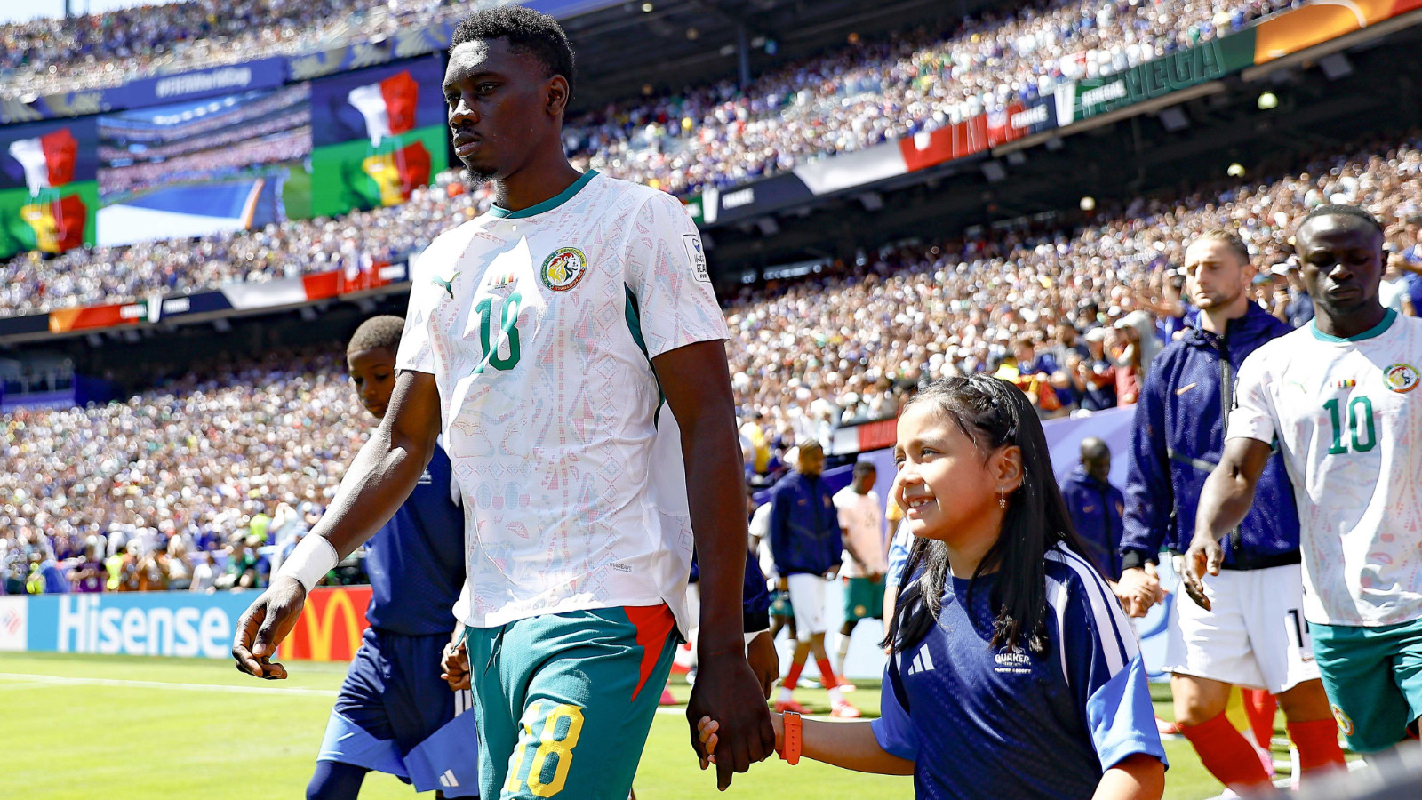 Galatasaray Pape Matar Sarr'a talip oldu Monaco, Tottenham'la görüşmelere başladı