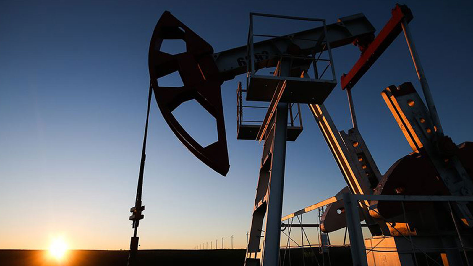 Petrol Fiyatlarında Düşüş Eğilimi Devam Ediyor