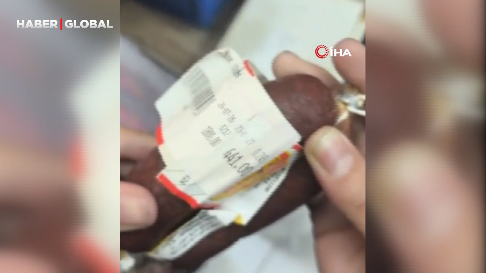 Skandal görüntüler: Son kullanma tarihi geçmiş sucukları yeni etiketle satışa çıkardılar