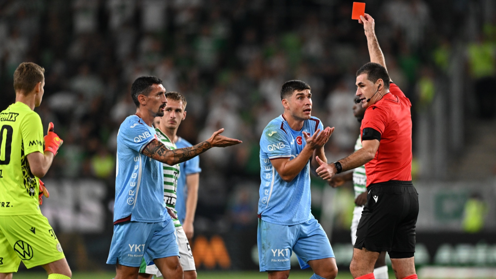 Trabzonspor 9 kişi kaldı, UEFA Konferans Ligi'ne geriledi