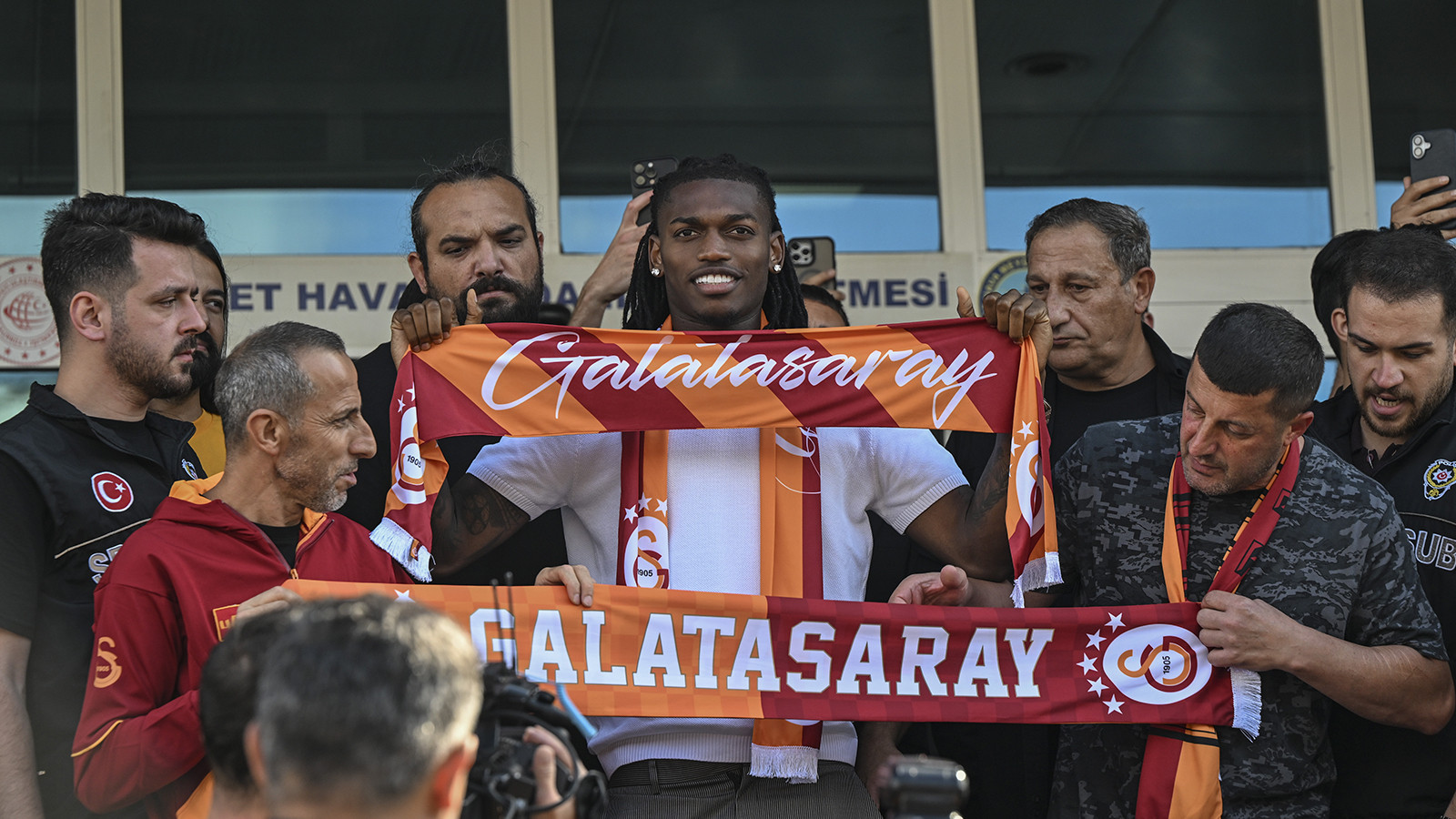 Galatasaray'ın Yeni Transferi Rafael Leao İstanbul'da