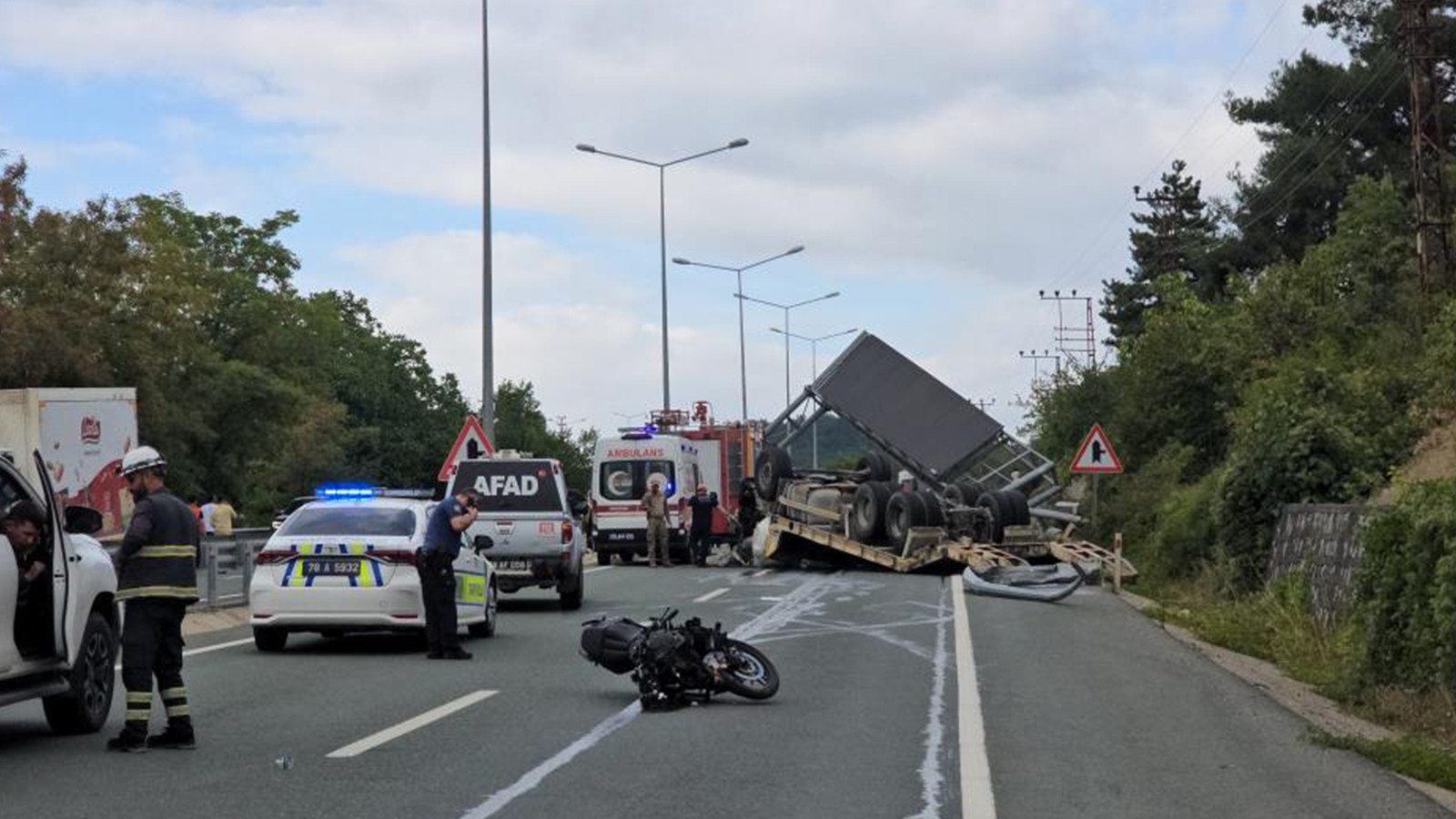 Karabük-Bartın yolunda tır kazası: 2 kişi hayatını kaybetti